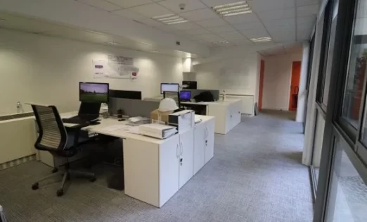 Bureau fermé  idéal pour votre activité professionnelle à Paris