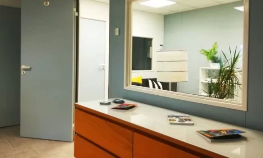 Bureau fermé  idéal pour votre activité professionnelle à Salon-de-Provence
