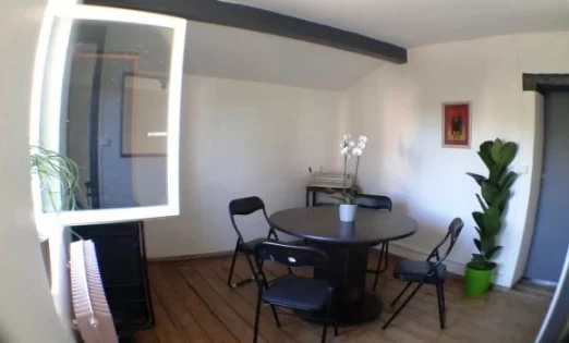Bureau fermé  idéal pour votre activité professionnelle à Terrasson-Lavilledieu