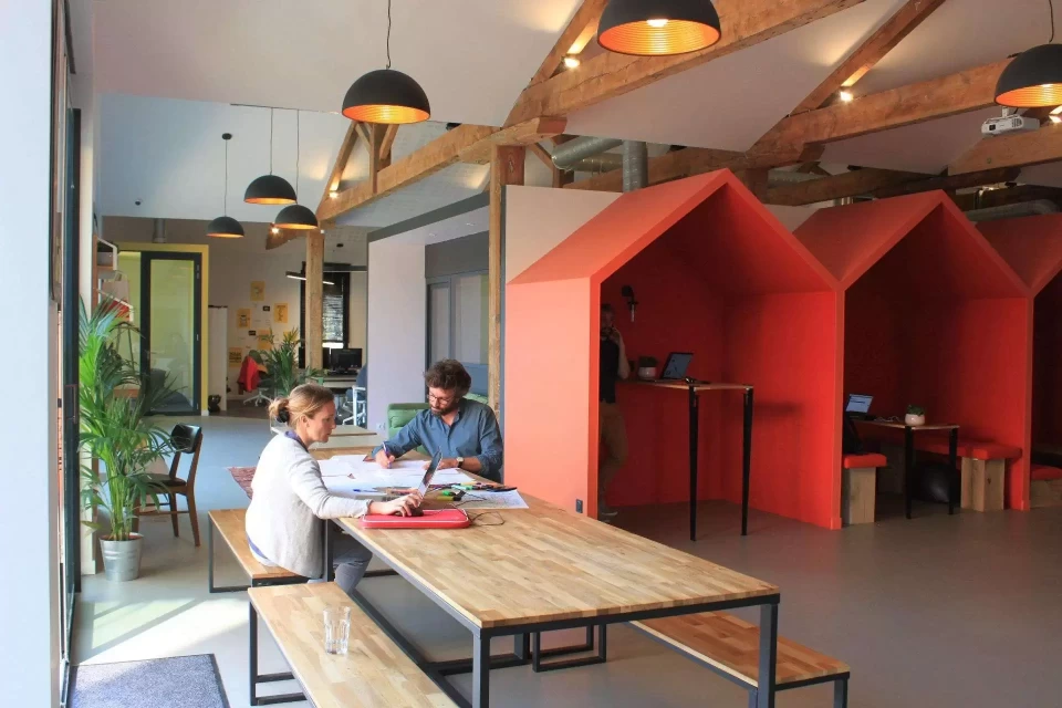 Salle de réunion  idéal pour votre activité professionnelle à Bordeaux