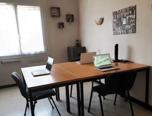 Salle de réunion  idéal pour votre activité professionnelle à Brignoles