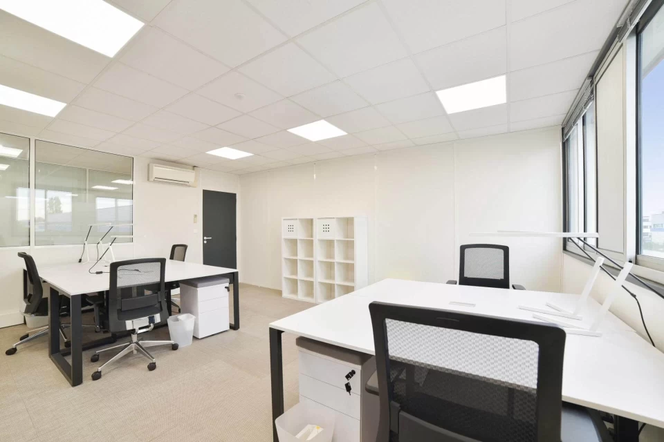 Bureau fermé  idéal pour votre activité professionnelle à Chassieu