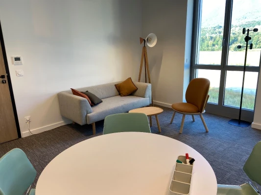 Salle de réunion  idéal pour votre activité professionnelle à La Motte-Servolex