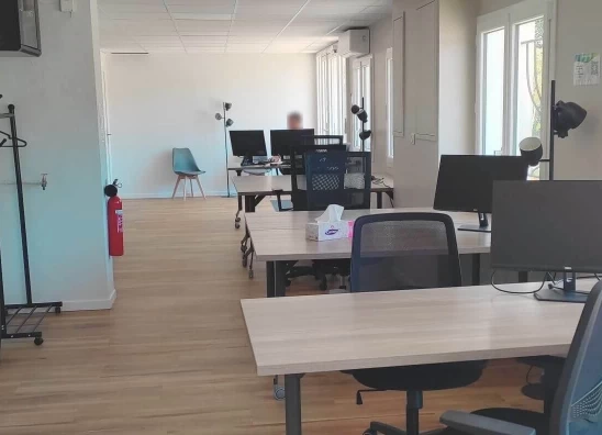 Salle de réunion  idéal pour votre activité professionnelle à Niort