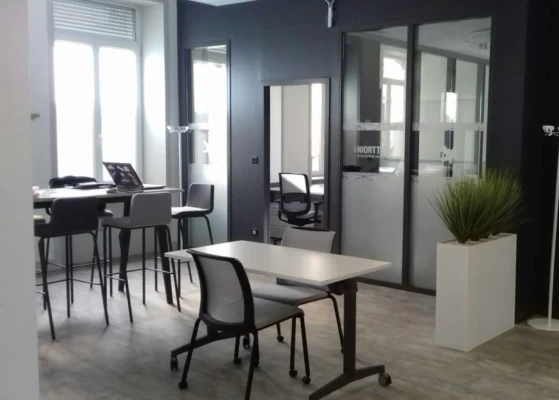 Salle de réunion  idéal pour votre activité professionnelle à Niort