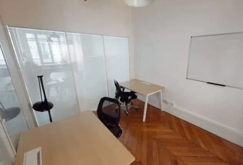Bureau fermé  idéal pour votre activité professionnelle à Paris