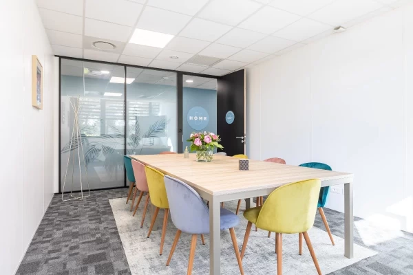 Plateau privé  idéal pour votre activité professionnelle à Valbonne