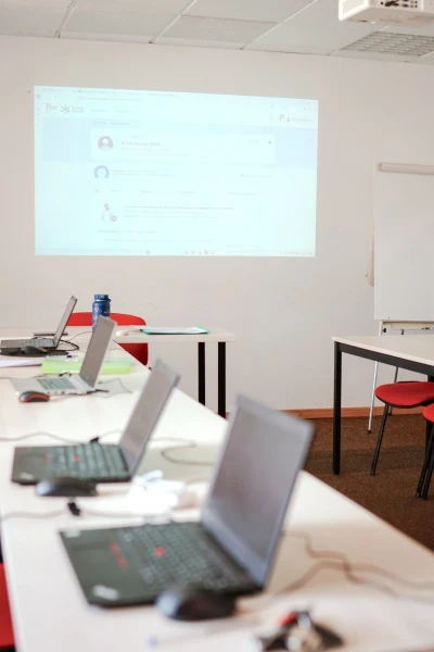 Salle de réunion  idéal pour votre activité professionnelle à Agen