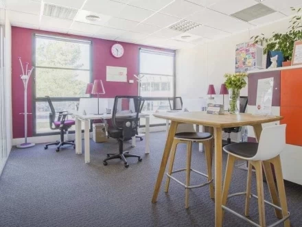 Bureau fermé  idéal pour votre activité professionnelle à Aix-en-Provence