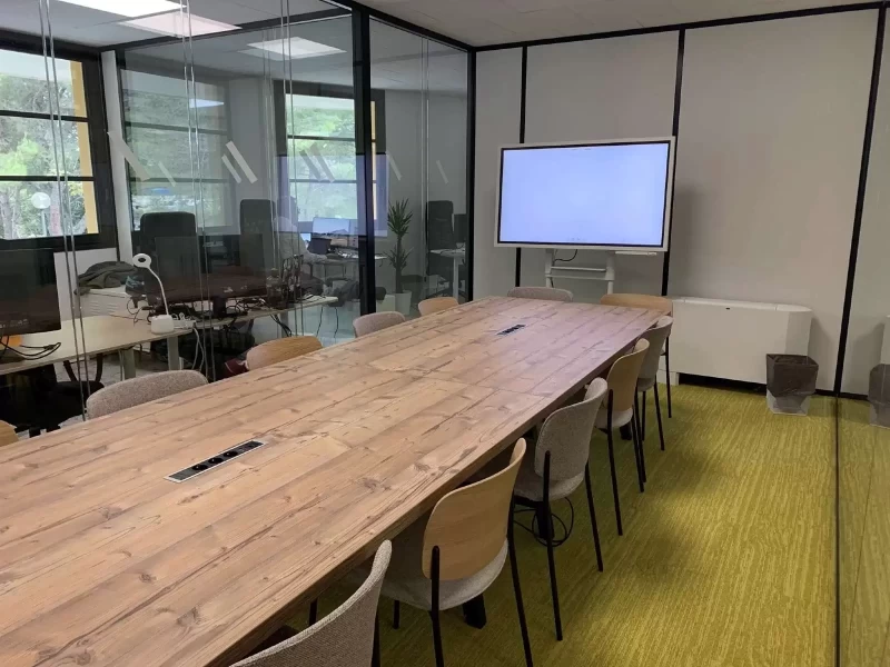 Salle de réunion  idéal pour votre activité professionnelle à Aix-en-Provence