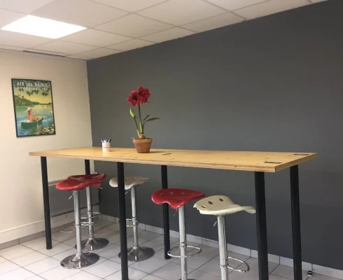Salle de réunion  idéal pour votre activité professionnelle à Aix-les-Bains