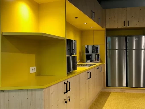Salle de réunion  idéal pour votre activité professionnelle à La Roche-sur-Yon