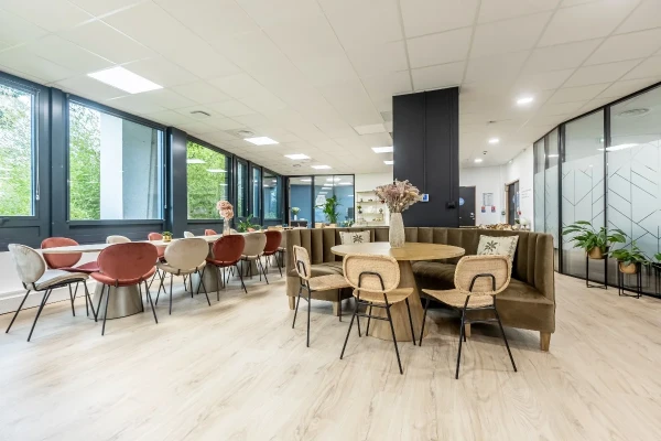 Bureau fermé  idéal pour votre activité professionnelle à Angers