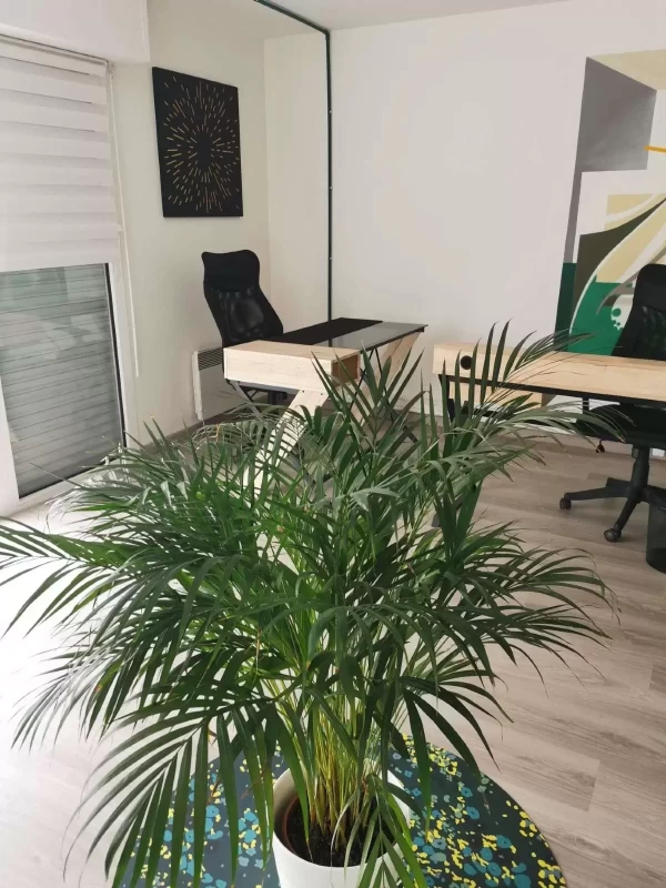 Bureau fermé  idéal pour votre activité professionnelle à Artigues-près-Bordeaux