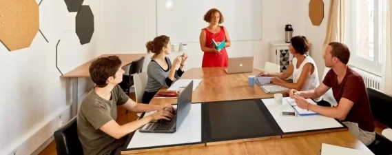 Salle de réunion  idéal pour votre activité professionnelle à Auray