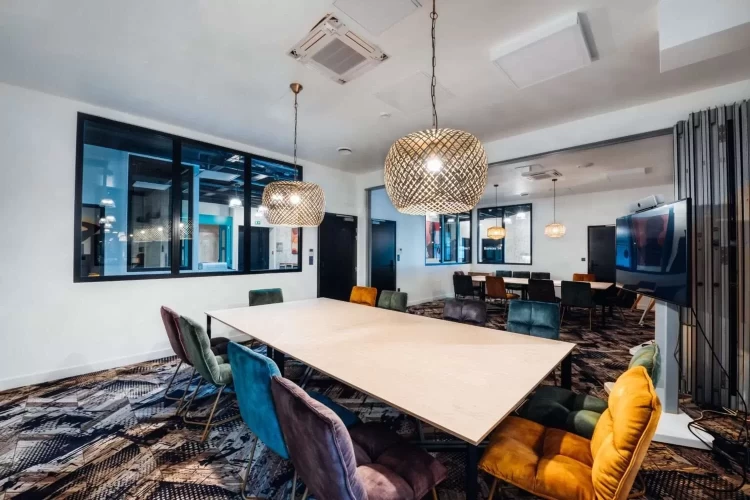 Salle de réunion  idéal pour votre activité professionnelle à Avignon