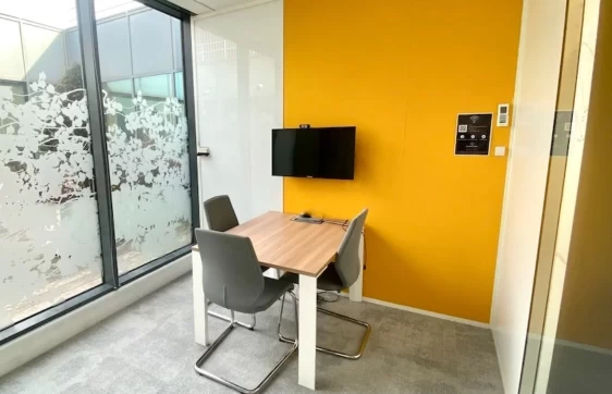 Bureau fermé  idéal pour votre activité professionnelle à Bagneux