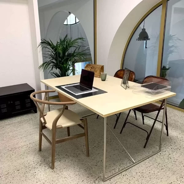 Bureau fermé  idéal pour votre activité professionnelle à Bastia