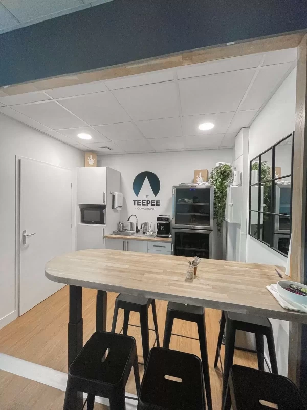Salle de réunion  idéal pour votre activité professionnelle à Bègles