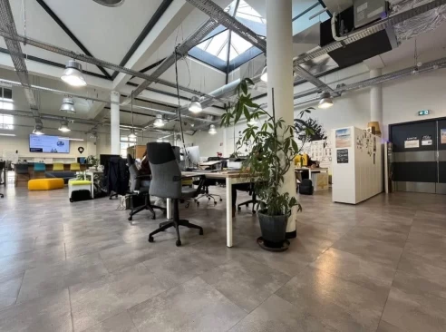 Bureau fermé  idéal pour votre activité professionnelle à Bergerac