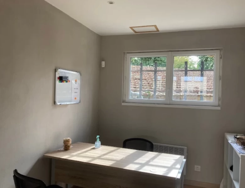 Bureau fermé  idéal pour votre activité professionnelle à Bergerac