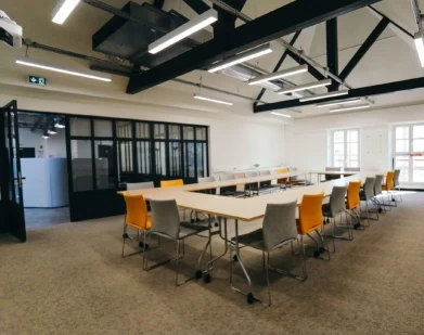 Salle de réunion  idéal pour votre activité professionnelle à Bergerac