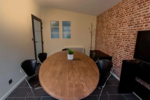 Salle de réunion  idéal pour votre activité professionnelle à Bernay