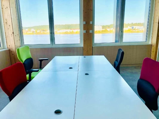 Bureau fermé  idéal pour votre activité professionnelle à Bordeaux
