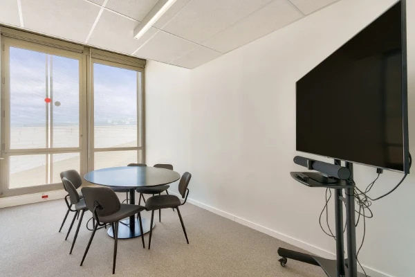 Bureau fermé  idéal pour votre activité professionnelle à Bordeaux