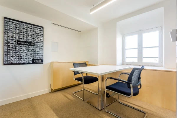 Bureau fermé  idéal pour votre activité professionnelle à Bordeaux