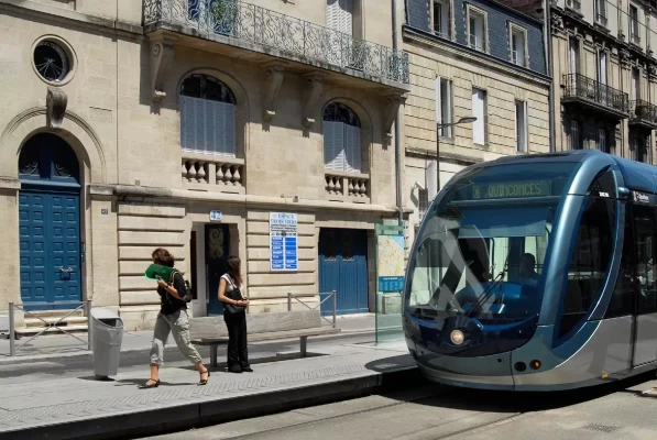 Bureau fermé  idéal pour votre activité professionnelle à Bordeaux