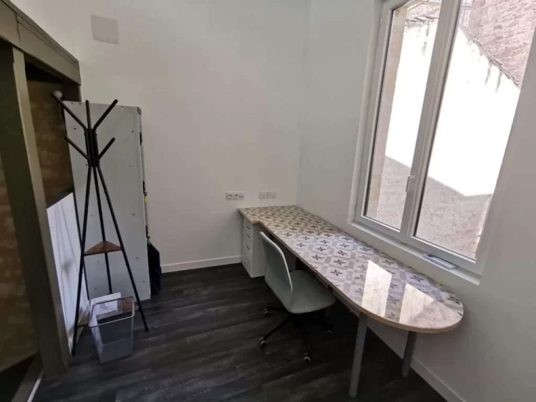 Bureau fermé  idéal pour votre activité professionnelle à Bordeaux
