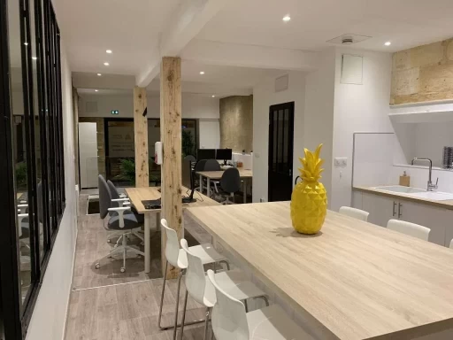 Salle de réunion  idéal pour votre activité professionnelle à Bordeaux
