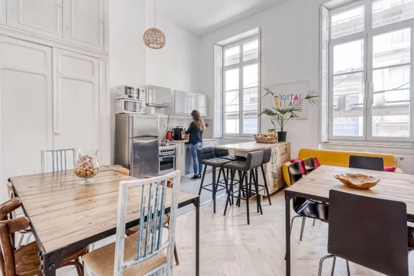 Bureau fermé  idéal pour votre activité professionnelle à Bordeaux