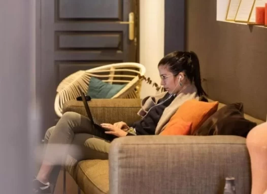 Salle de réunion  idéal pour votre activité professionnelle à Bordeaux
