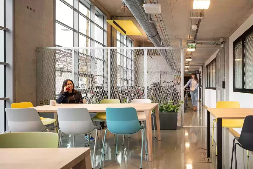 Bureau fermé  idéal pour votre activité professionnelle à Bordeaux