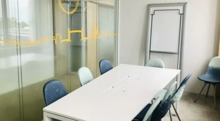 Bureau fermé  idéal pour votre activité professionnelle à Bordeaux