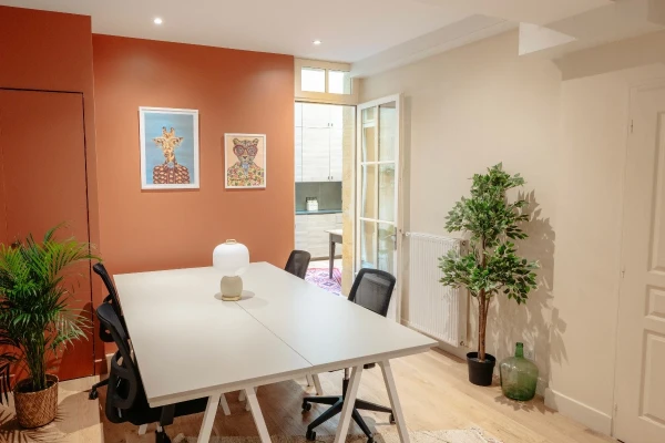 Bureau fermé  idéal pour votre activité professionnelle à Bordeaux