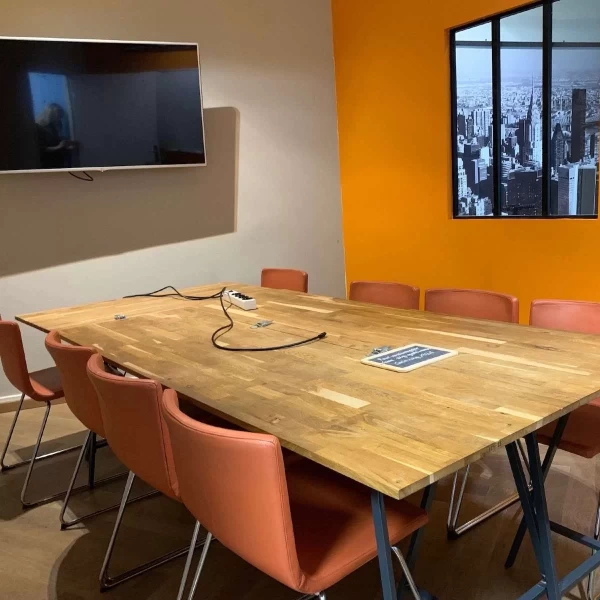 Salle de réunion  idéal pour votre activité professionnelle à Bordeaux