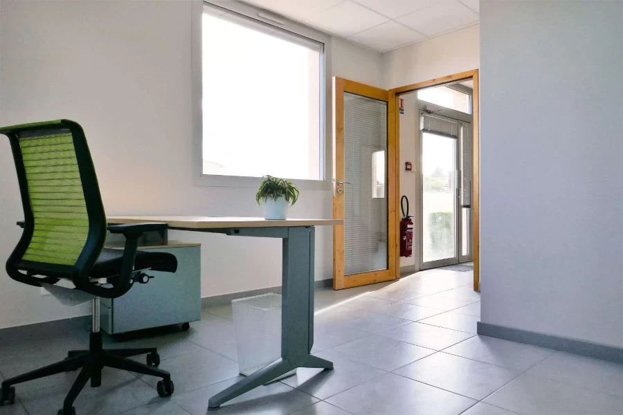 Bureau fermé  idéal pour votre activité professionnelle à Brindas