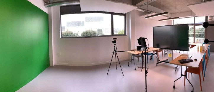 Salle de réunion  idéal pour votre activité professionnelle à Brive-la-Gaillarde