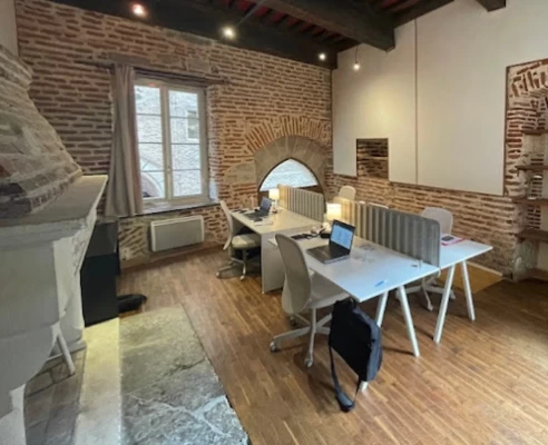 Bureau fermé  idéal pour votre activité professionnelle à Cahors
