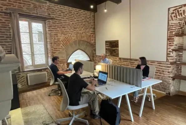 Bureau fermé  idéal pour votre activité professionnelle à Cahors