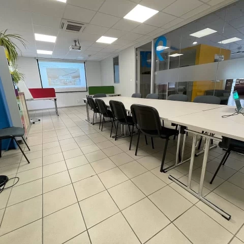 Salle de réunion  idéal pour votre activité professionnelle à Carcassonne
