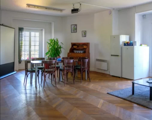 Bureau fermé  idéal pour votre activité professionnelle à Carrières-sous-Poissy