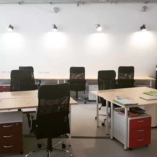 Bureau fermé  idéal pour votre activité professionnelle à Cenon