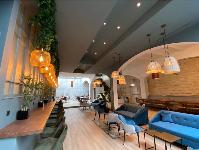 Bureau fermé  idéal pour votre activité professionnelle à Clichy