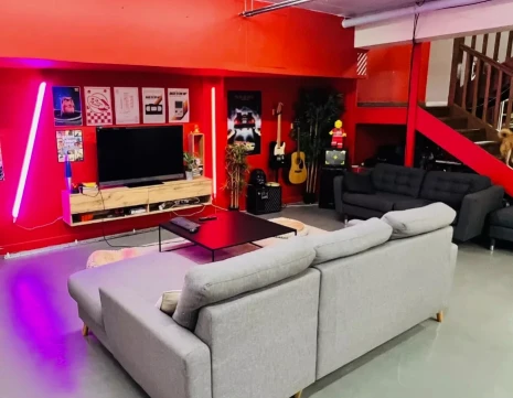 Bureau fermé  idéal pour votre activité professionnelle à Clichy