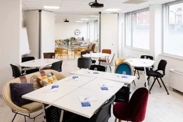 Salle de réunion  idéal pour votre activité professionnelle à Clichy