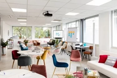 Salle de réunion  idéal pour votre activité professionnelle à Clichy